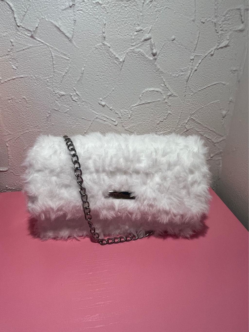 Bellie - White